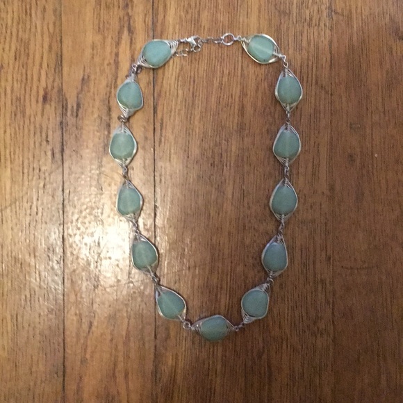 🎁🌿🌃Sage Green GemStone Necklace - Picture 3 of 4